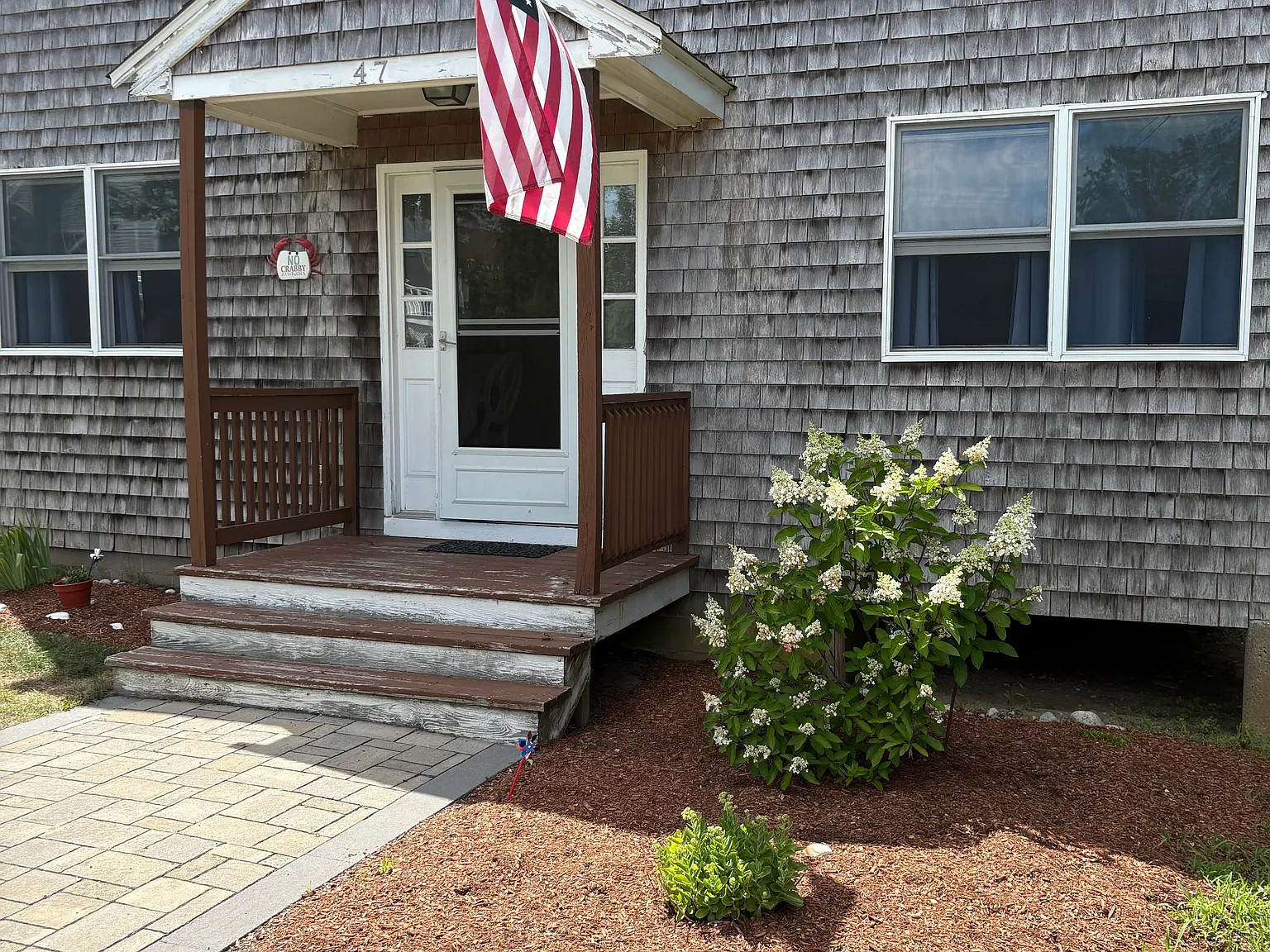 4 bed, 1.5 bath, 1736 sqft, $2,975 — Photo 1