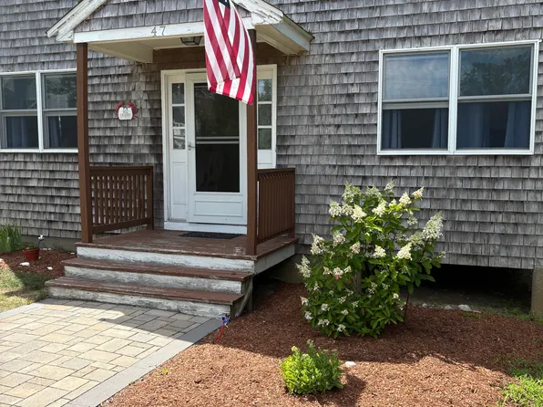 47 Pilgrim Ter, Marshfield, MA 02050