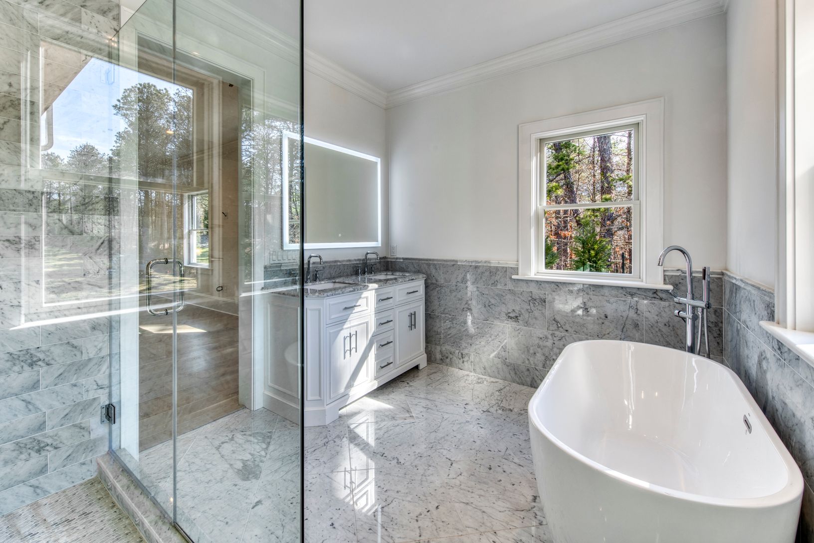  Marble baths