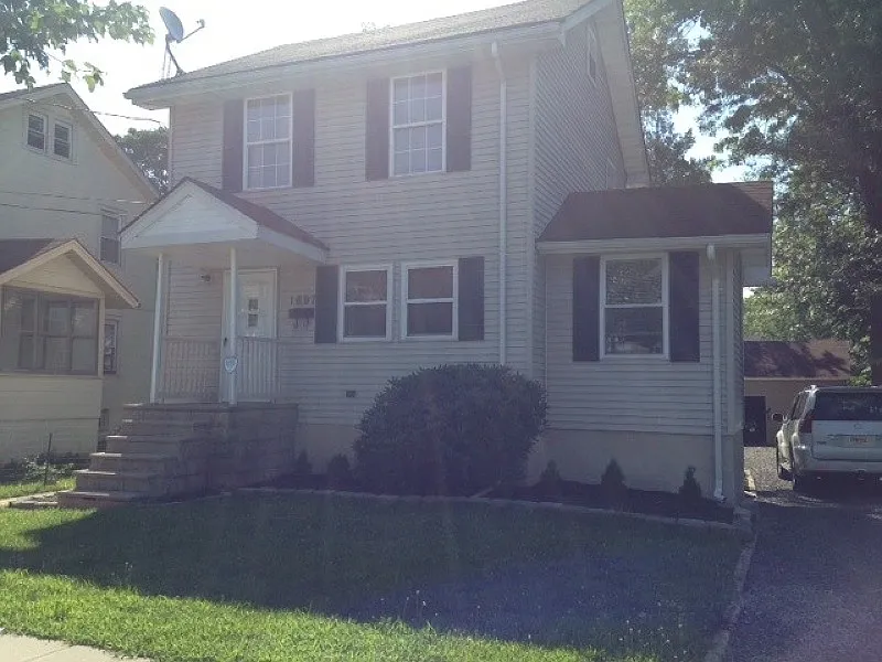 1697 W 4th St photo 1