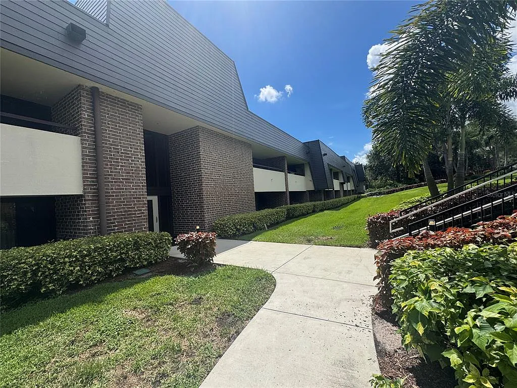1 bed, 1.5 bath, 530 sqft, $2,000 — Photo 4