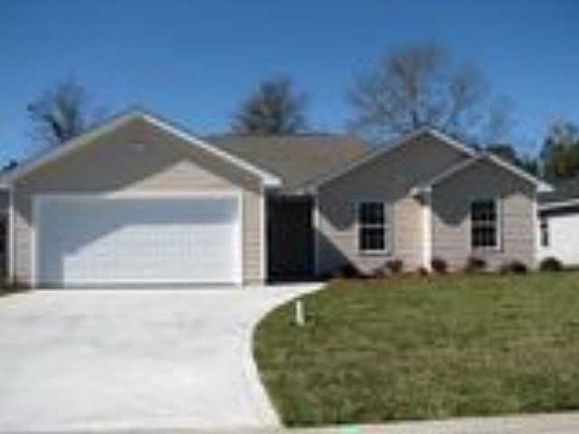 1st image of 120 Tanglewood Dr