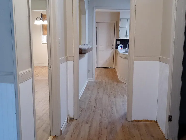 509 Lincoln St — Photo 2