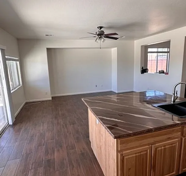 5819 E Badlands Ln — Photo 6
