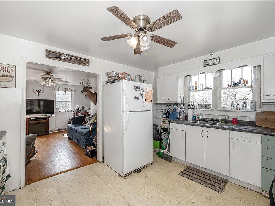 13th image of this home