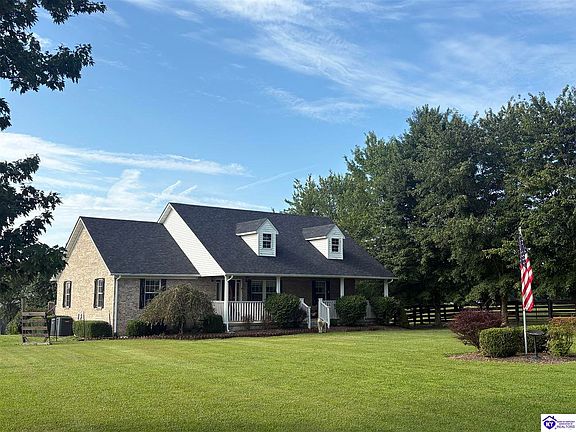 2nd image of 441 Knob View Rd