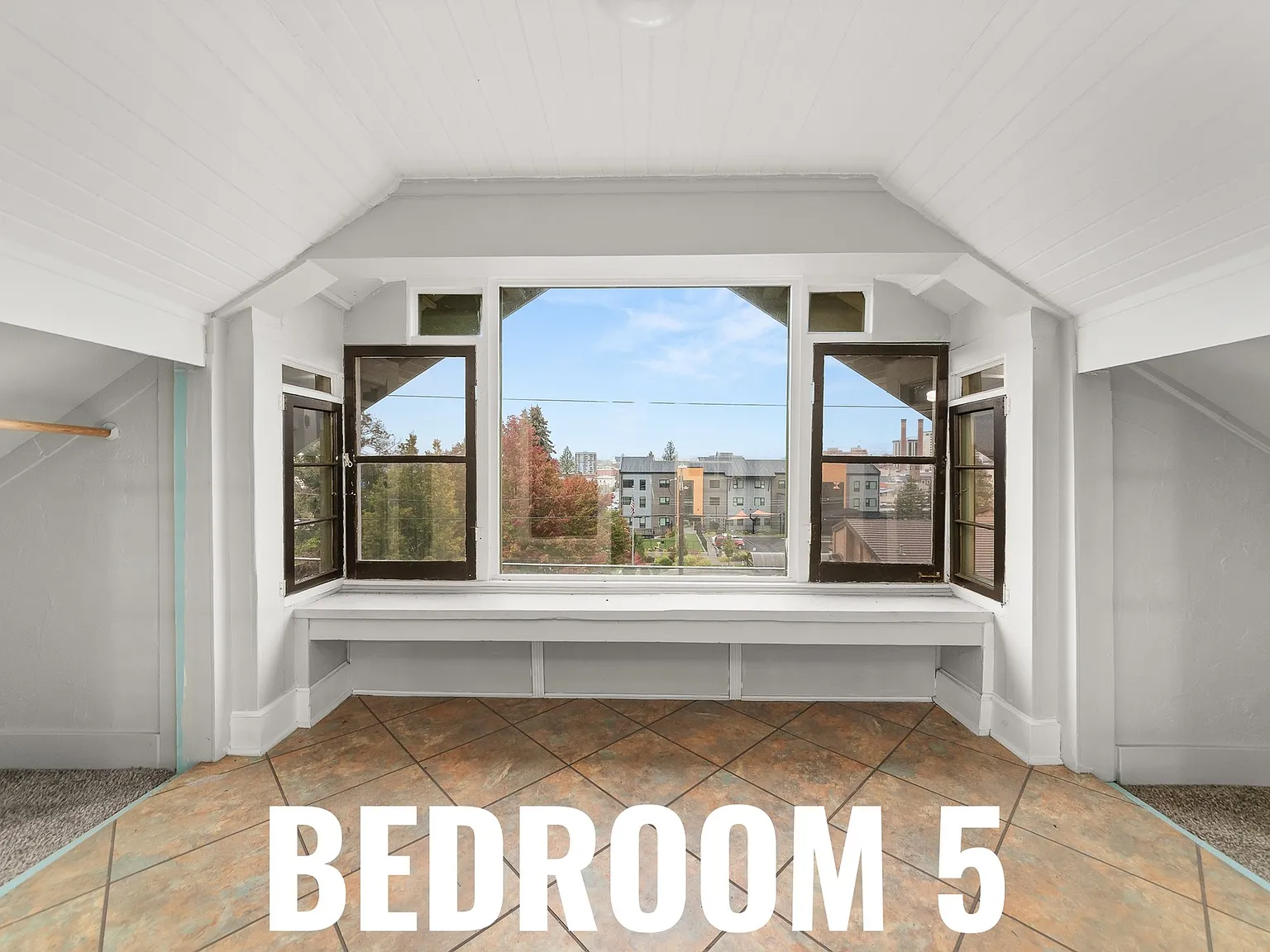 5 bed, 3.0 bath, 2464 sqft, $975 — Photo 3