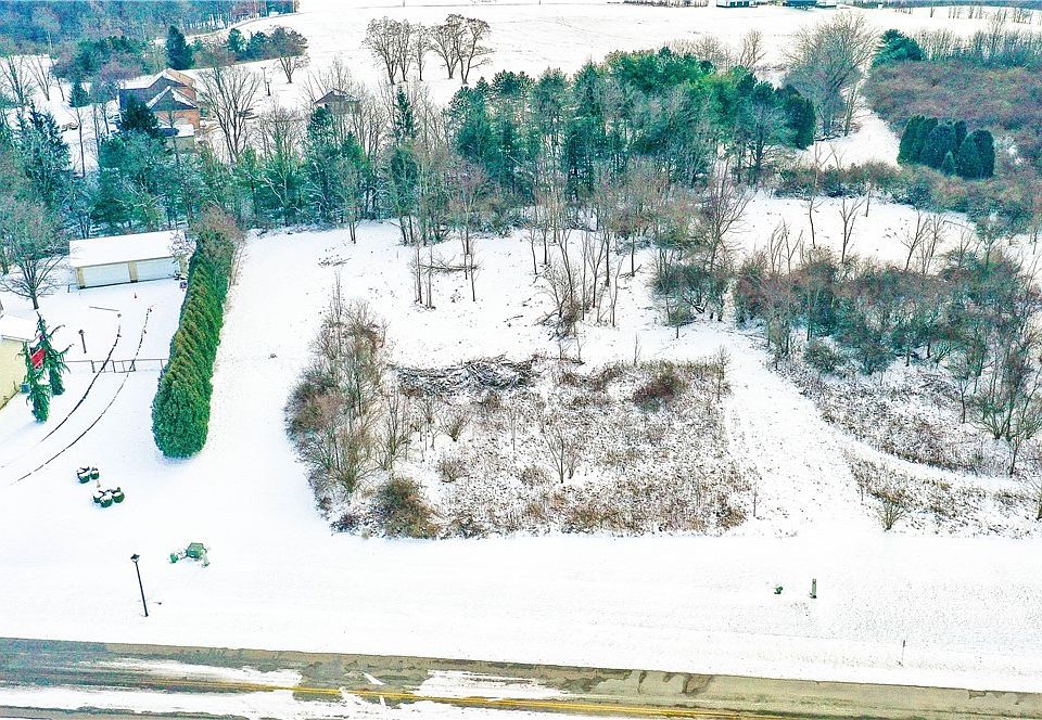 1st image of 49491 Foxwood Ln