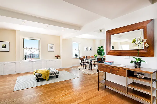 Sold by Compass | media 3