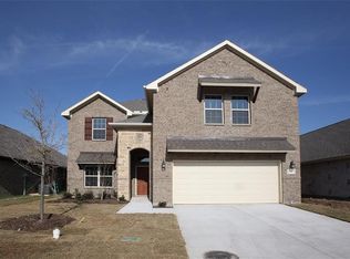 1807 Silver Oaks Dr, Gainesville, TX 76240