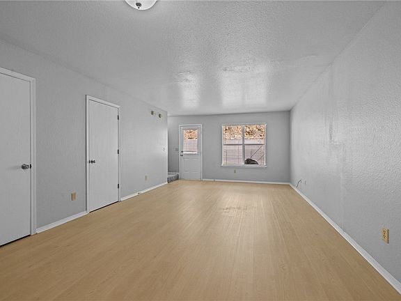 5th image of 1454 E Sequoyah Ct
