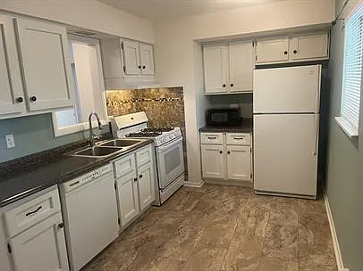 372 Pierson St #G — Photo 3