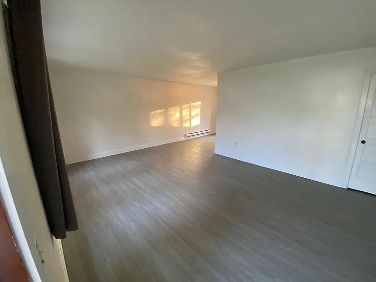 1411 McPherson Ave — Photo 5