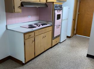 821 W Greenwood Ave #9, Waukegan, IL 60087