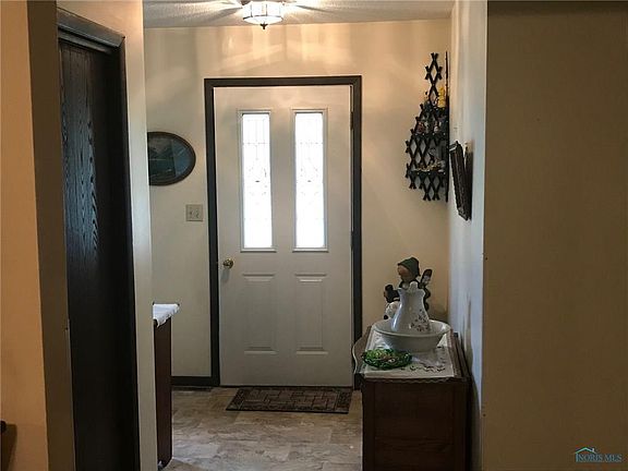 5th image of 105 Bordeaux Dr