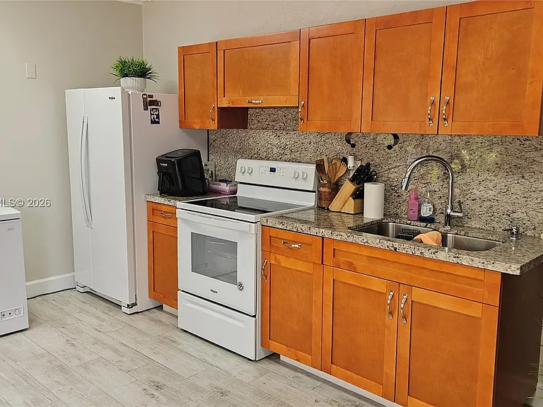17124 SW 143rd Pl — Photo 20