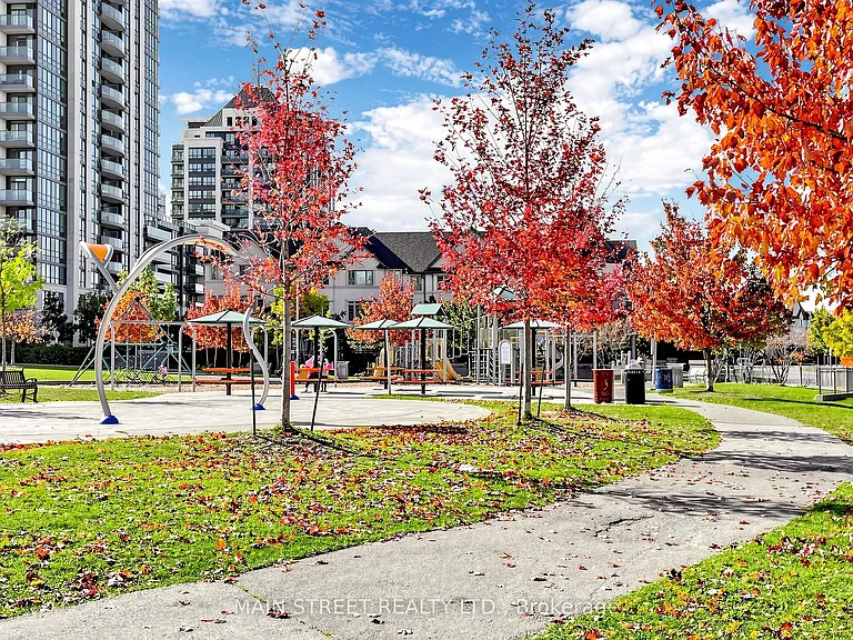 7900 Bathurst St #228 — Photo 26