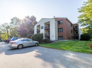 Fox Hunt Condiminiums, Chelmsford, MA 01824