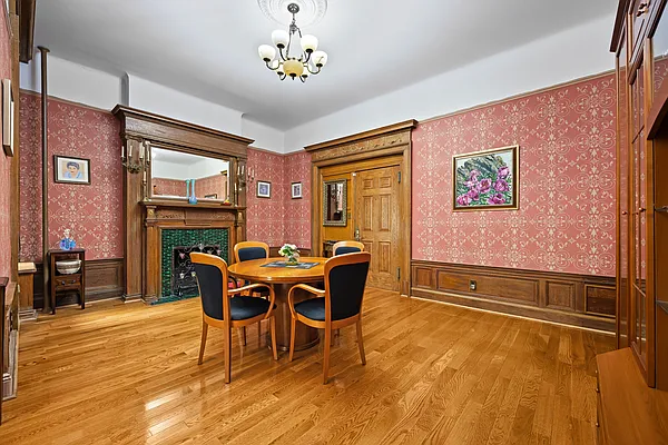 Sold by Real Broker NY LLC | media 17