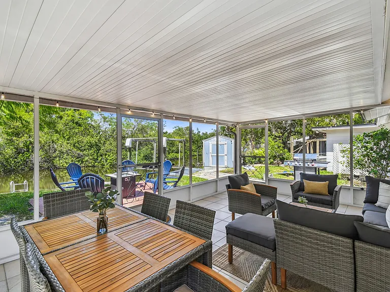 8611 Driftwood Dr — Photo 6