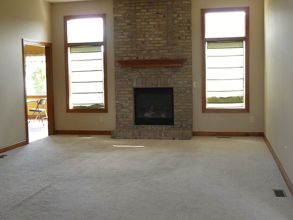 Huge LR with gas fireplace