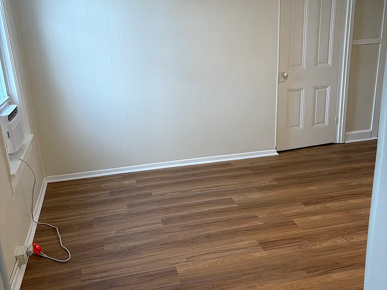 227 Bridge St #B — Photo 17