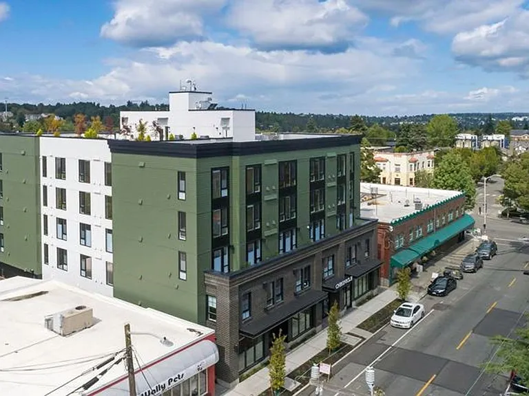CHRONICLE: Stylish Wallingford Studios with Full Appliance Package & Premium Amenities — Photo 23