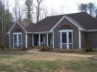 1775 Mariners Woods Dr, Hartfield, VA 23071