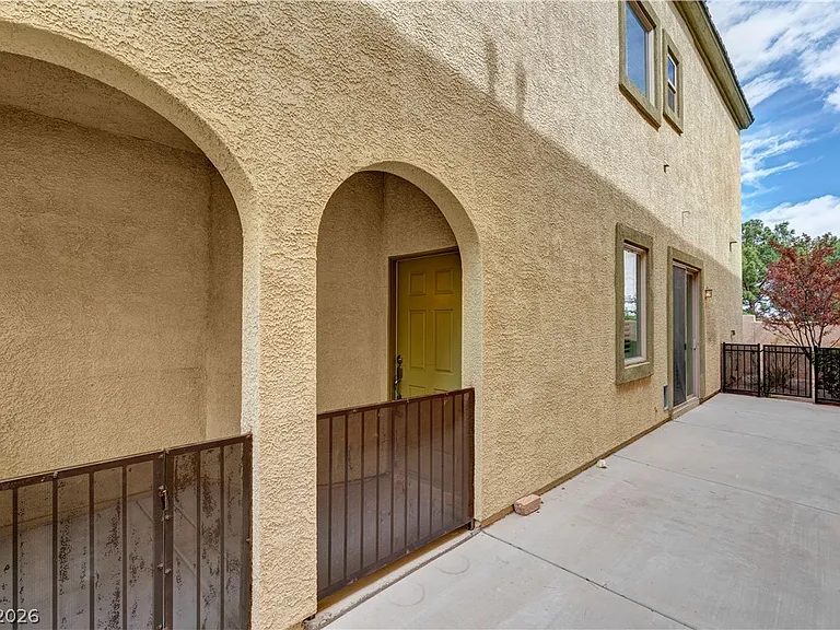 9180 Worsley Park Pl — Photo 13