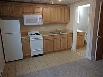 1504 Concord St #1R — Photo 2