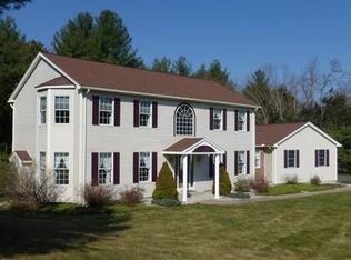 15 Hunters Ridge Cir, Southwick, MA 01077