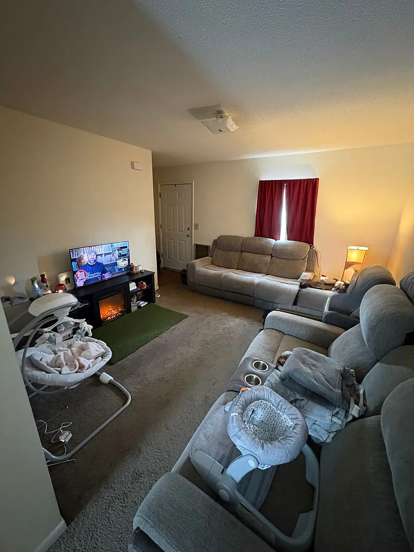 Three Notch Apartments — Photo 3