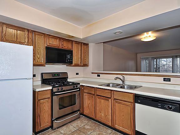 2nd image of 1630 Orchard Ave