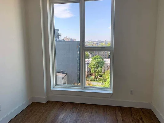 Rented by EXR | media 18