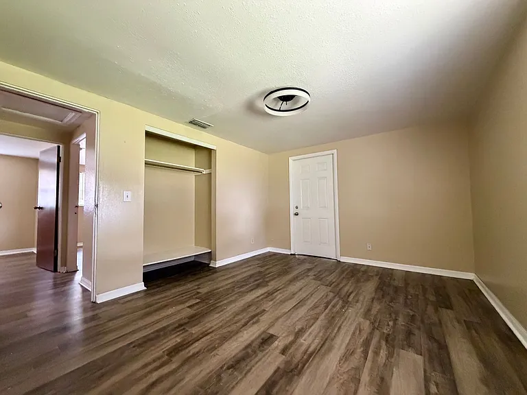 1809 Richter Ln — Photo 24
