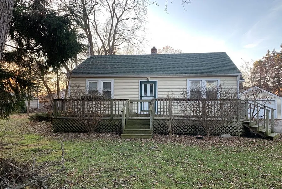 404 Bellaire Ave photo 1