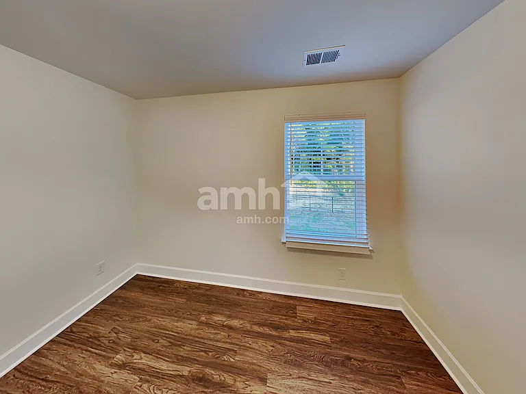 5828 Zurich Rd — Photo 26