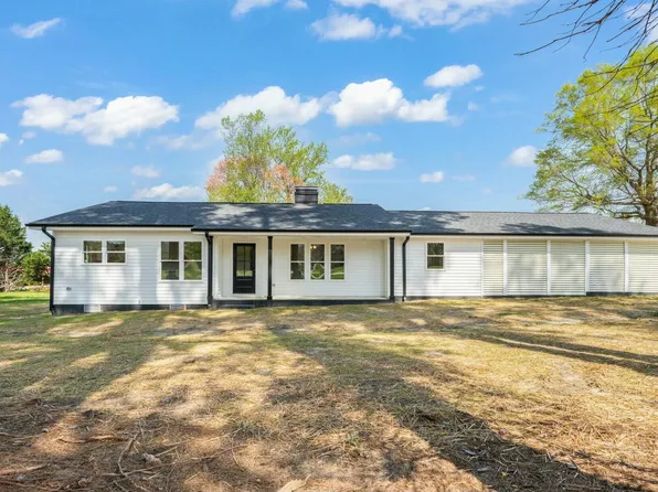 8917 Fowler Rd, Zebulon, NC 27597