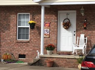 107 Weatheridge Dr, Hurricane, WV 25526