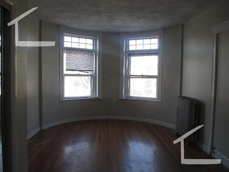 1905 Beacon St #2 — Photo 3
