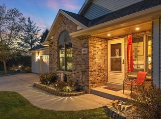 305 Kames Ct, Slinger, WI 53086