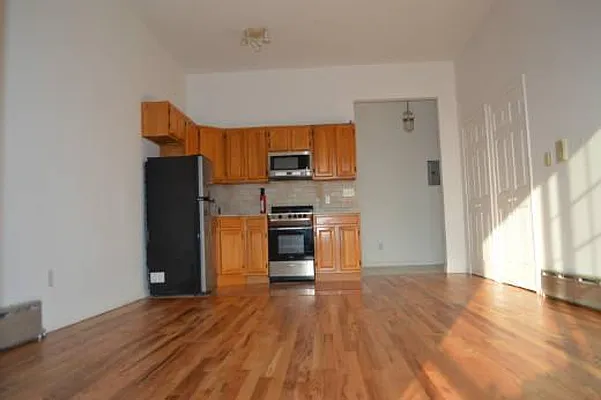 Rented by Dream Space Realty | media 27