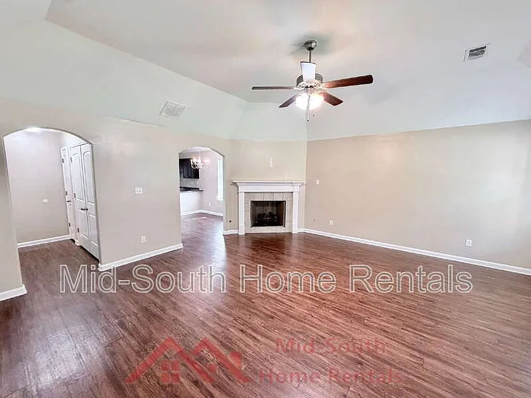 5626 Tulip Tree Dr — Photo 4
