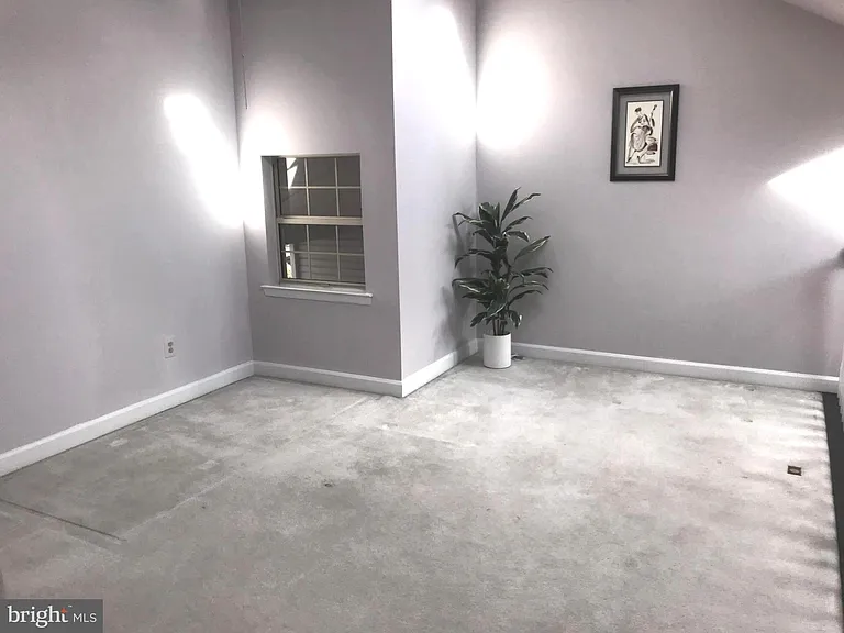 5918 Barbados Pl #202 — Photo 18