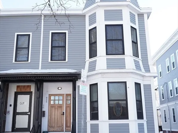 655 E 5th St, South Boston, MA 02127