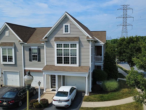 2nd image of 731 Stag Ct