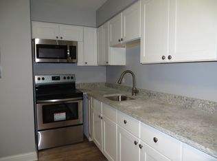 1060 N Wheeling Rd #1, Mount Prospect, IL 60056