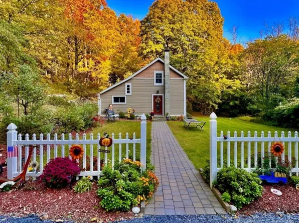 67 Glenwood Mt Rd, Vernon Twp., NJ 07461