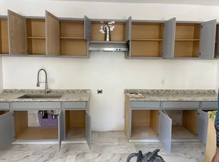 93 W Klo Rd #B, Lathrop, CA 95330