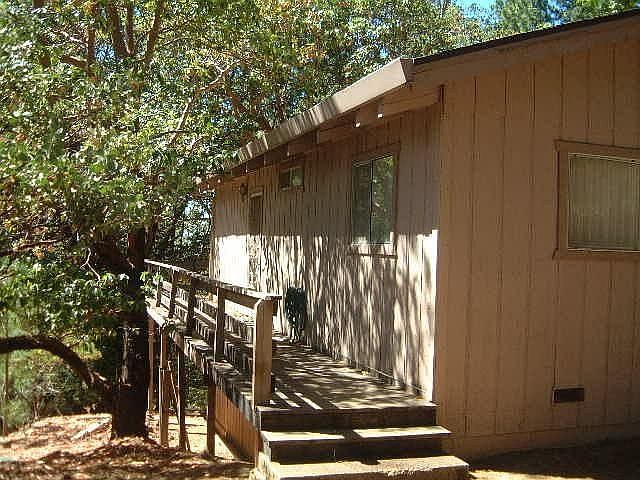 1st image of 25581 Meadow Dr